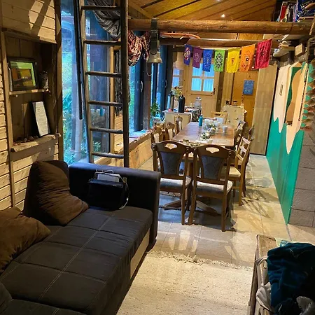 Lakeview Chalet, Drligen