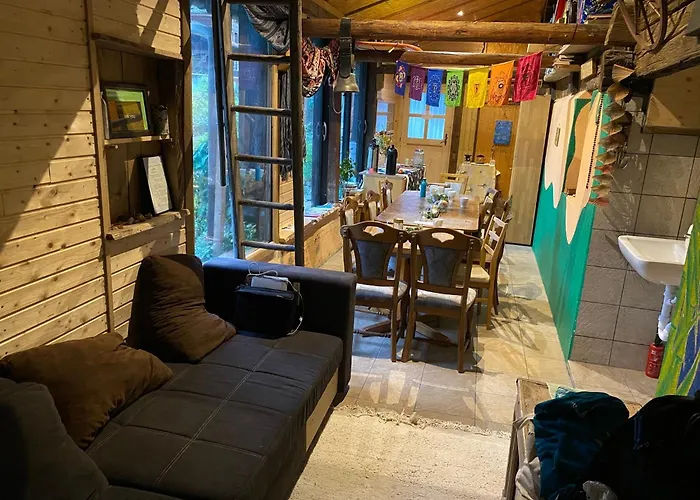 Lakeview Chalet, Drligen